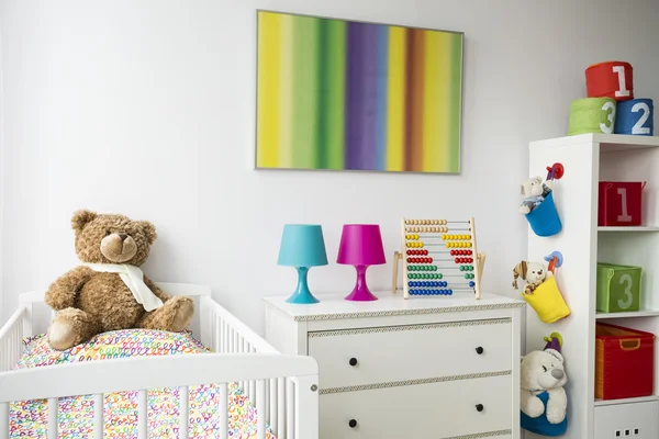 Regenboog thema's op kind kamer — Stockfoto