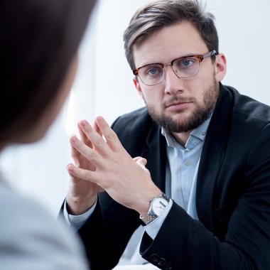 Terapist yardımcı kadın depresyon ile