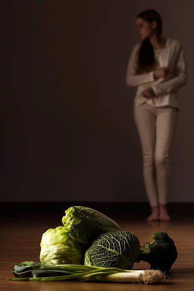 Todavía comiendo menos y menos — Foto de Stock