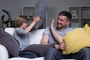 Baba saldırıya uğramış