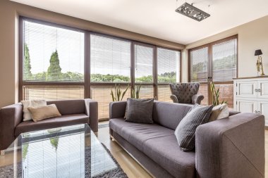 Windows oturma odasında