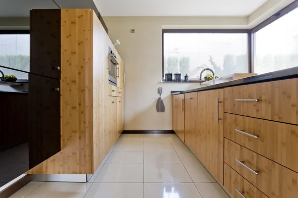 高級な木製キッチン — ストック写真