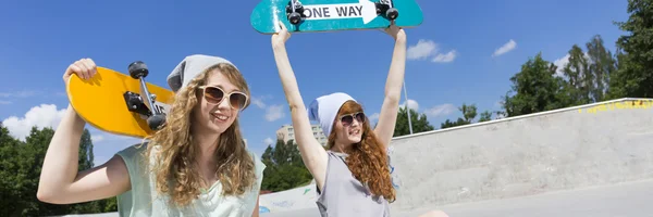 Skateboarding is our life passion! — Stock Photo, Image