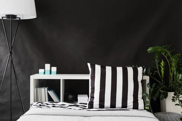 Minimalistischen Stil Schlafzimmer Idee — Stockfoto