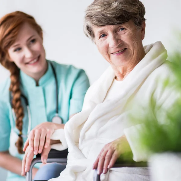 Paciente con ánimo positivo — Foto de Stock