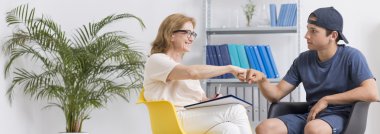 Genç ve onun terapist ilişkisi