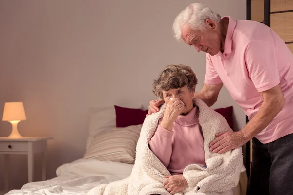 Sie sollten ins Bett gehen — Stockfoto