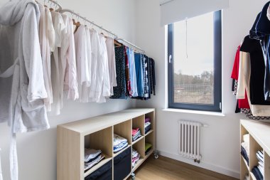 İşlevsellik ve ışık mükemmel bir soyunma odası oluşturmak