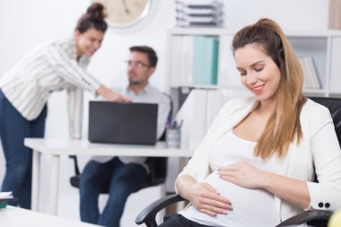 Bir bebek için sabırsızlanıyorum