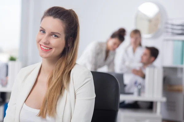 Ich bin schwanger und fühle mich großartig! — Stockfoto