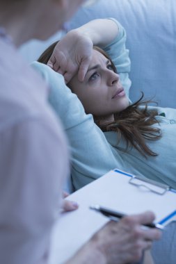 Kanepede Bayan hasta