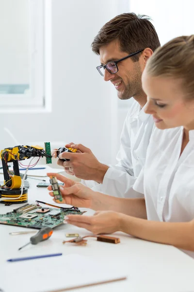 Criar um novo mundo cheio de tecnologia — Fotografia de Stock