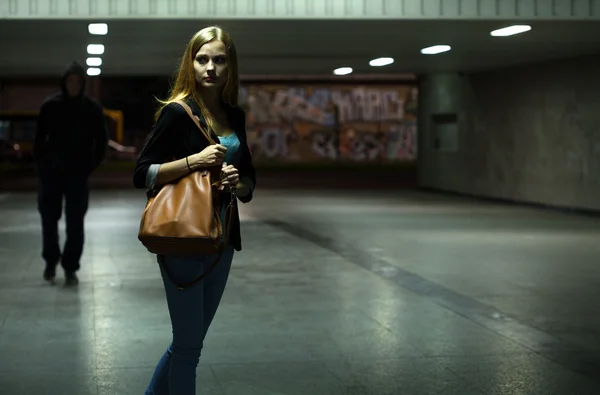 Danger in the underpass — Stock Photo, Image