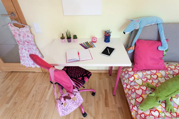 Female pupil room — Stock Photo, Image