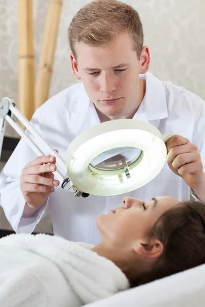 Woman before facial scrub — Stock Photo, Image