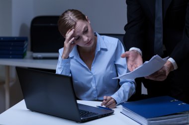 Sekreter iş başında