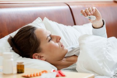 hasta bir kadın ateşi