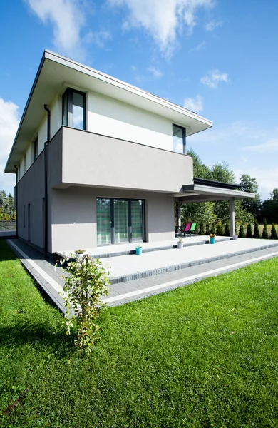 A modern house megtekintése — Stock Fotó