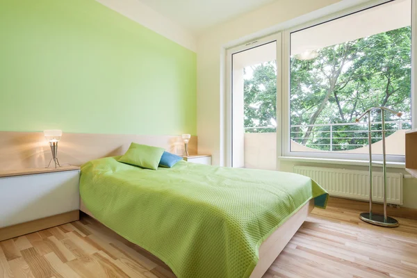 绿色卧室 — 图库照片