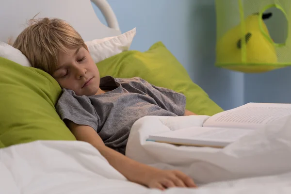 Cute boy sleeping — Stock Photo, Image