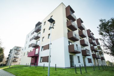 Yeni daireli ev inşa edilmiş