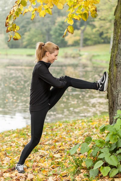 Stretching the muscles — Stock Photo, Image