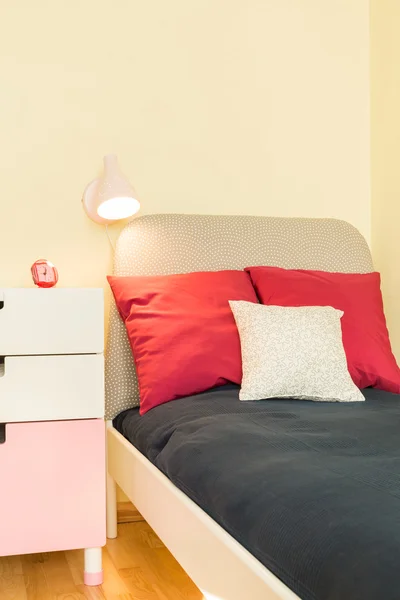 Chambre moderne pour fille — Photo