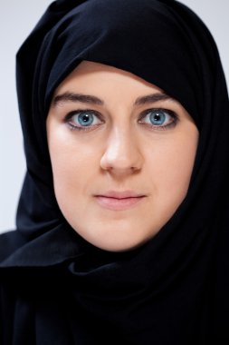 Müslüman kadının portresi