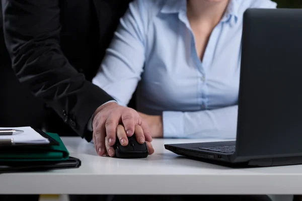 Pesten op het werk — Stockfoto