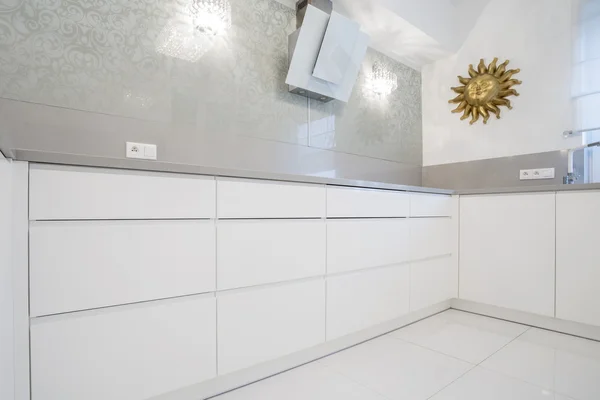 Kök med marmor vägg — Stockfoto