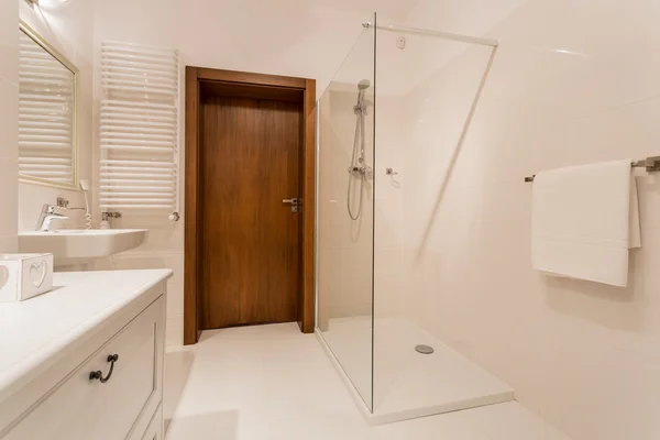 Bathroom with shower — Stock Photo, Image