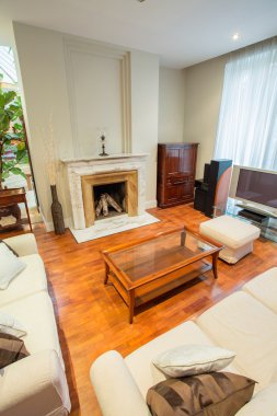 Şömineli zarif salon