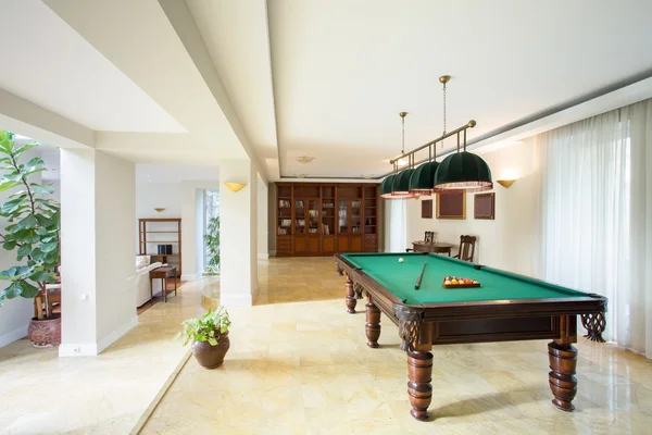 Billiard table in living room — Stock Photo, Image