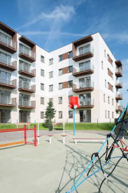 Çocuklar plaza