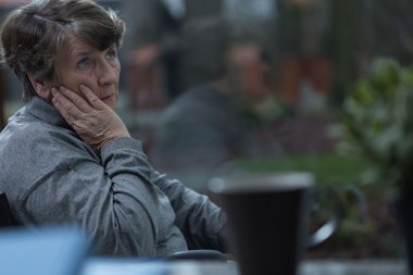 Eski zamanları düşünüyorum