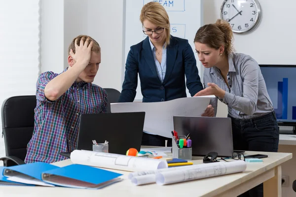 Grupp unga arkitekter — Stockfoto