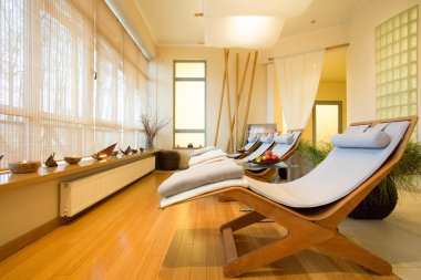 Şezlong içinde Oda sakin ol.