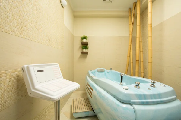 Роскошная ванна — стоковое фото