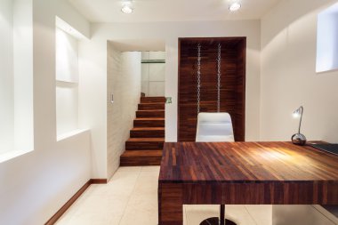 Çalışma alanında modern daire
