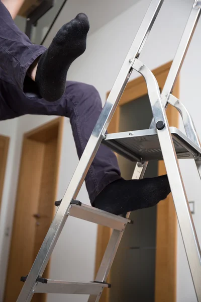 Falling down from the stepped leader — Stock Photo, Image