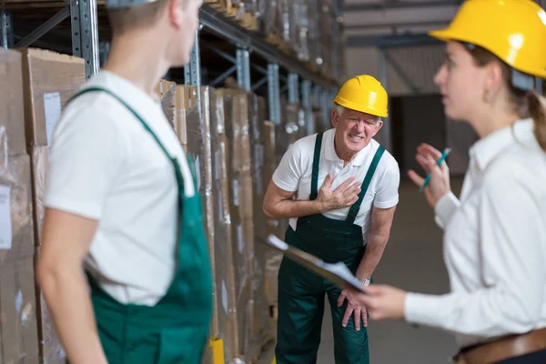 Warehouseman having infarction — Stock Photo, Image