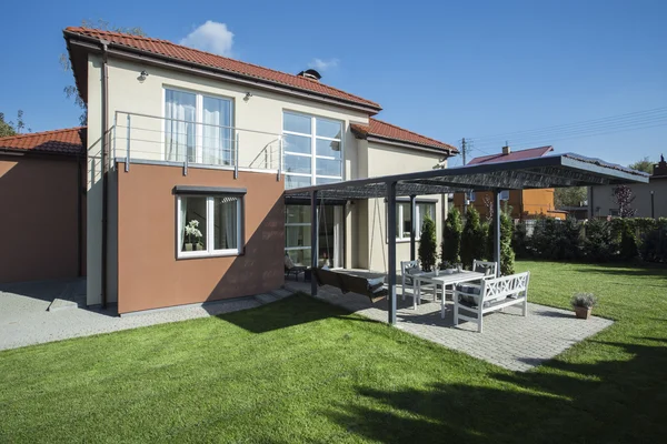 Terrace with modern huge apartment — Stock Photo, Image