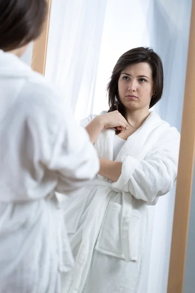 Die schüchterne Frau — Stockfoto