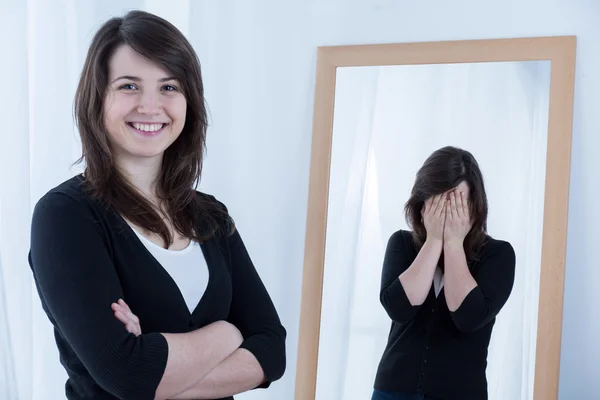 Pretending to be happy — Stock Photo, Image