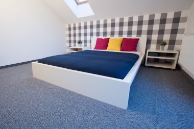 Yatak odasında modern tarz