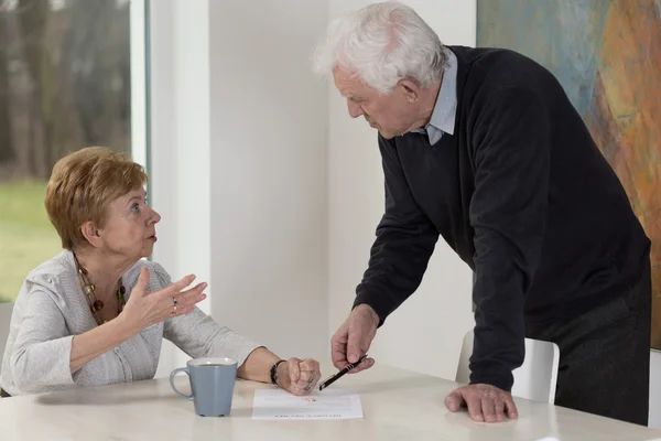 Husband wants to get the divorce — Stock Photo, Image