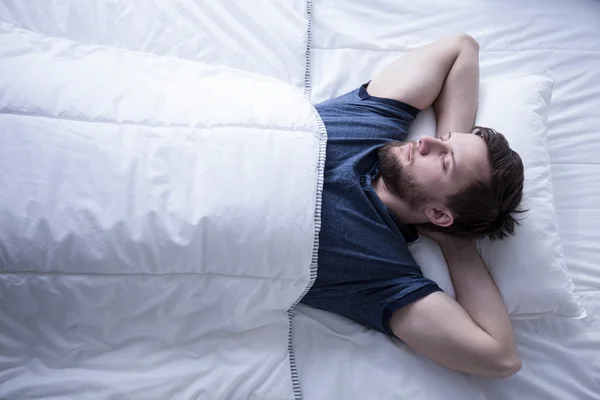 Dormir después de un día difícil — Foto de Stock