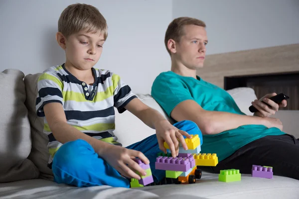 Son playing the blocks — Stock Photo, Image
