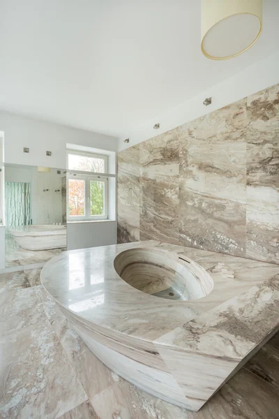 Kamar mandi mewah dengan elemen marmer — Stok Foto