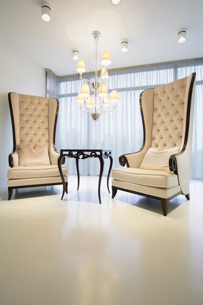 Utformade stolar i retrostil — Stockfoto